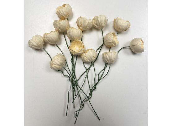 Cream Mulberry Paper Buttercups 25 mm - 14 blomster i posen