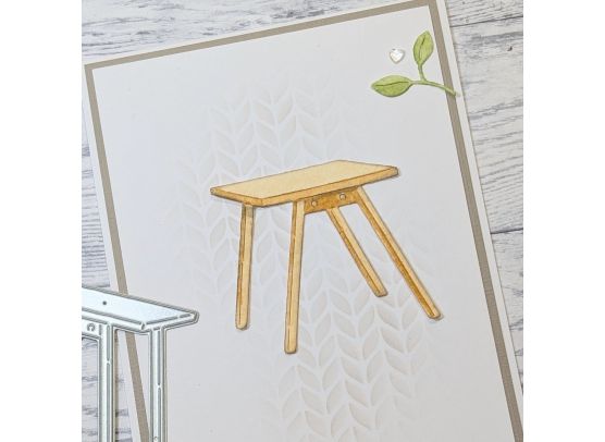 Gummiapan Dies - Writing Desk