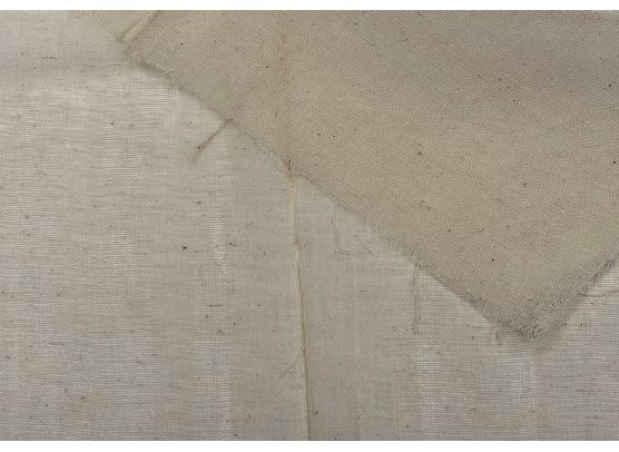 Ostelærred ca. 33,5x36 cm.