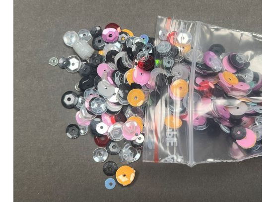 Blandet Sequins - Sort, Gul, Transparent, Rød og Lyserød