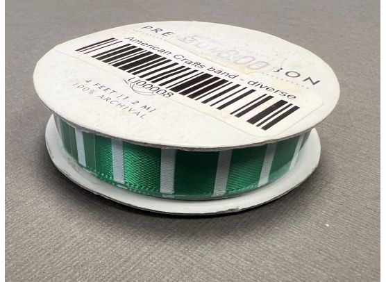 American Crafts - Premium Ribbon - Green with White Stripes - 1,2m